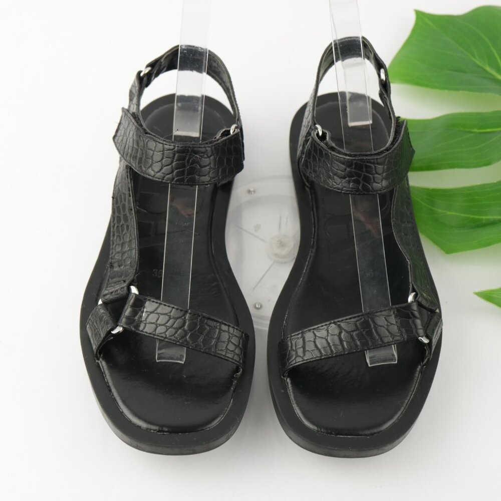 Zara Womens Sandal Size 36 6 Black Croc Strappy Flat Casual Sporty Shoe Vegan - Picture 2 of 11
